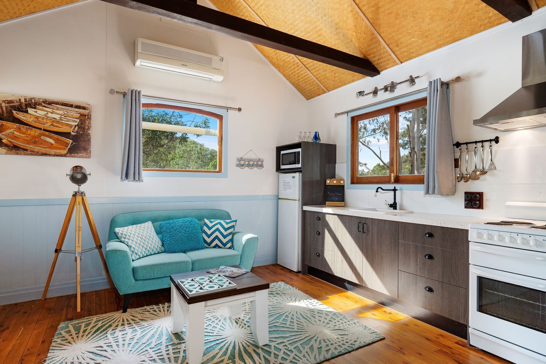 Romantische cottage | Individueel gedecoreerd, individueel gemeubileerd, beddengoed