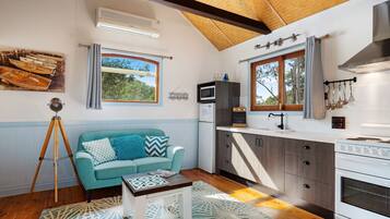 Romantische cottage | Individueel gedecoreerd, individueel gemeubileerd, beddengoed