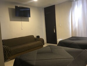 Suite estudio Confort (#8) | Caja fuerte, wifi gratis, ropa de cama