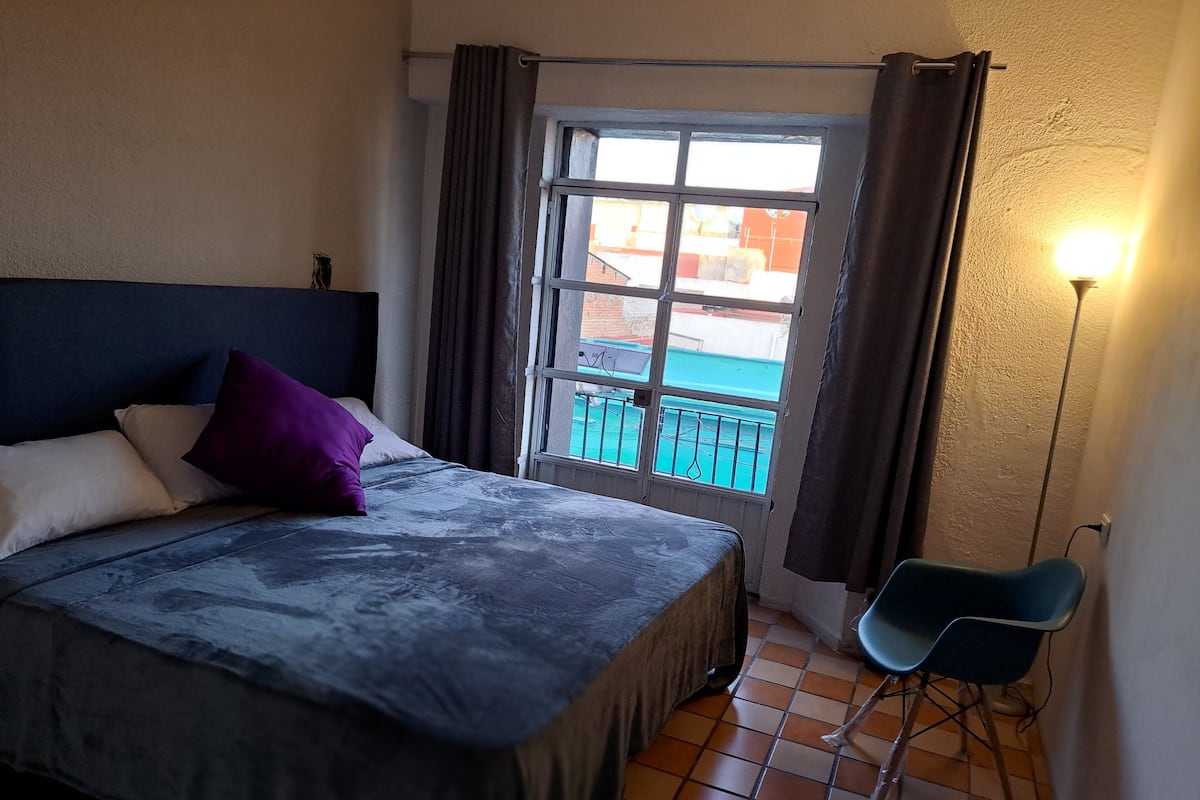 Room | In-room safe, WiFi (free), bed sheets