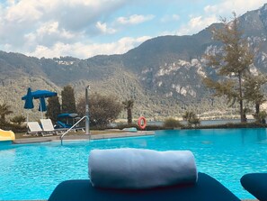 Piscine extérieure, piscine chauffée