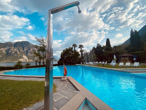 Bissone Lake Apartment 403