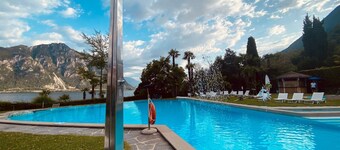 Bissone Lake Apartment 403