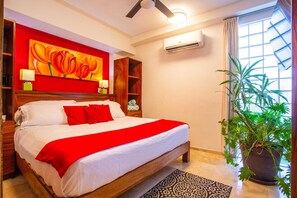 1 dormitori, planxa i posts de planxar, wifi i roba de llit 