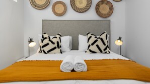 2 habitaciones y espacio para trabajar con laptop 