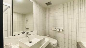 Deluxe-Zweibettzimmer | Badezimmer