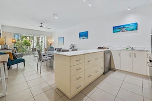 Interior - Beach Club 3 Bedroom Apartment 2123/4 (Palm Cove)