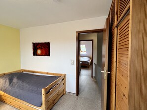2 Schlafzimmer, Bügeleisen/Bügelbrett, kostenloses WLAN