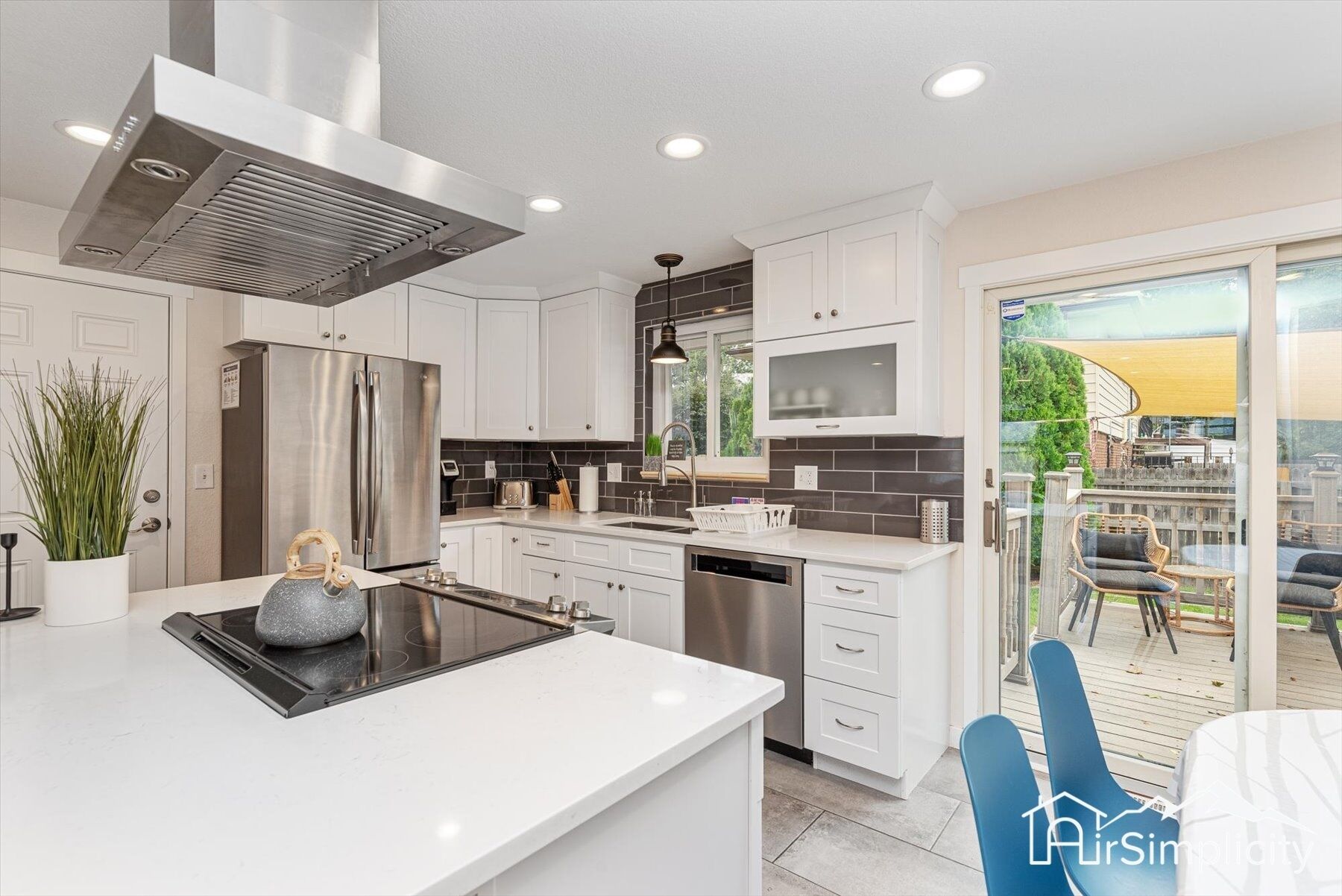 Mod-Chic Retreat • Lux Kitchen • Game Rm • Patio