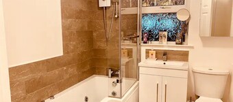 Beautiful 3-bed House in Londonderry