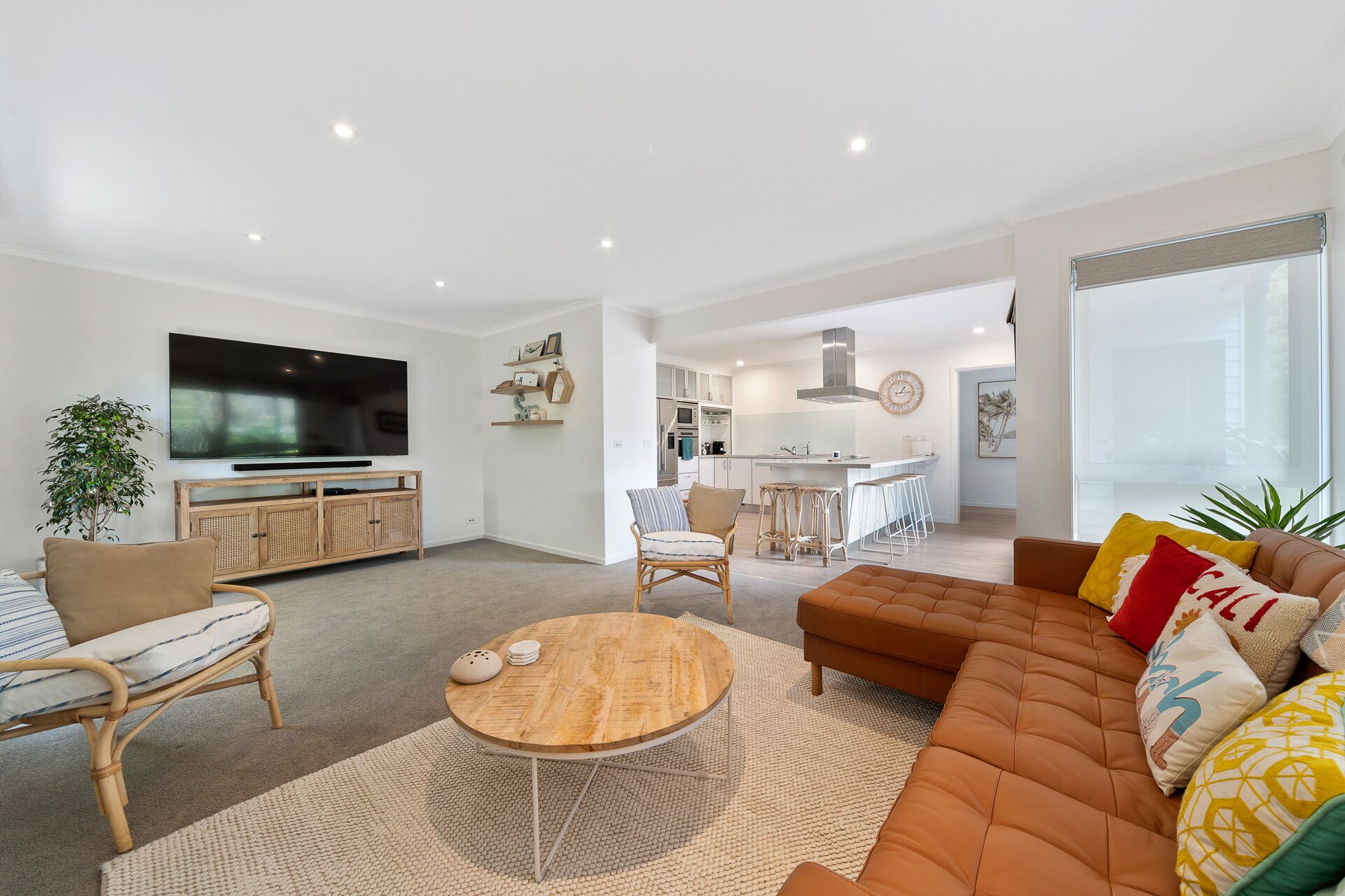 Smart TV, fireplace, DVD player, books