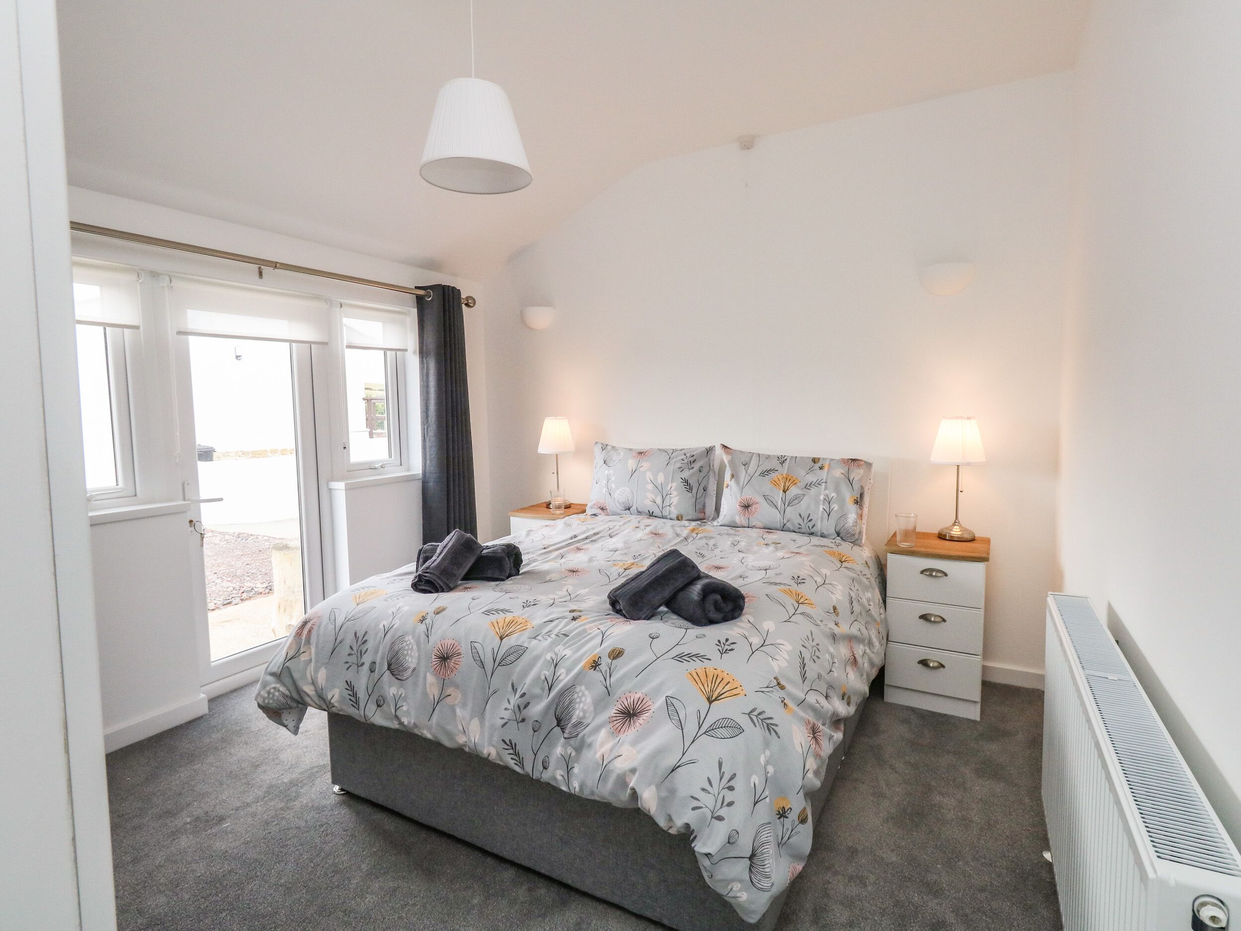 1 bedroom, individually decorated, individually furnished, free WiFi