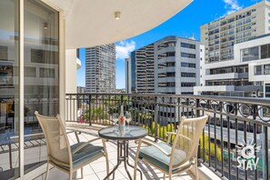 Property grounds - 2 Bedroom Unit at Chevron Renaissance — Q Stay (Surfers Paradise)