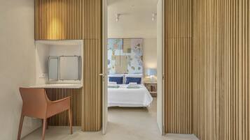 3 slaapkamers, een strijkplank/strijkijzer, gratis wifi, beddengoed