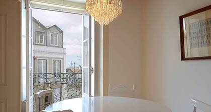 Portas do Teatro Apartments