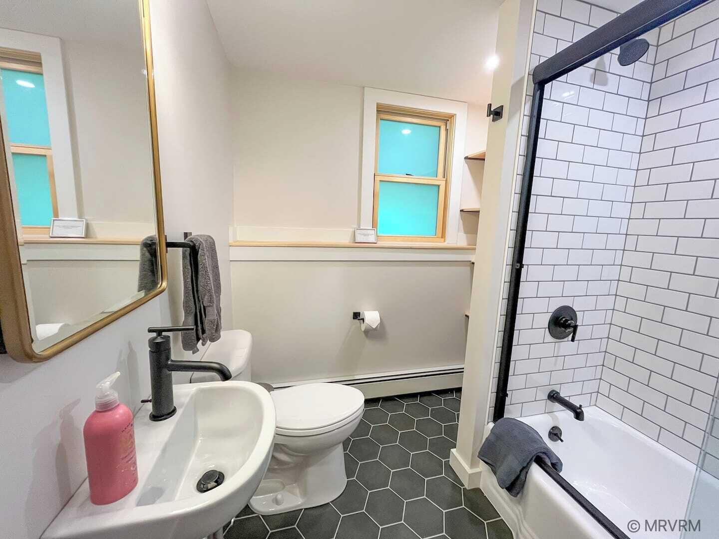 Hair dryer, towels