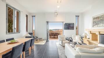 TV connectée, cheminée, imprimantes