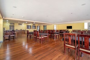 Restaurant - Treebo Sonal Palace, Near Umaid Bhawan Palace (Jodhpur)