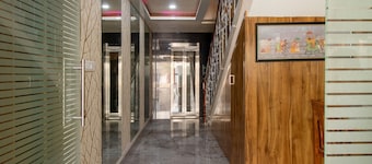 Treebo Sonal Palace, Near Umaid Bhawan Palace