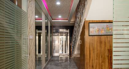 Treebo Sonal Palace, Near Umaid Bhawan Palace