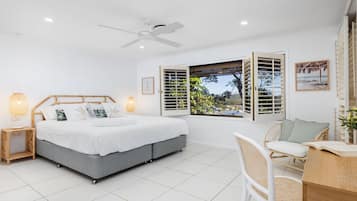 5 bedrooms, iron/ironing board, travel cot, WiFi