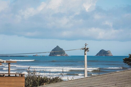 Seaside Family Bach in New Plymouth