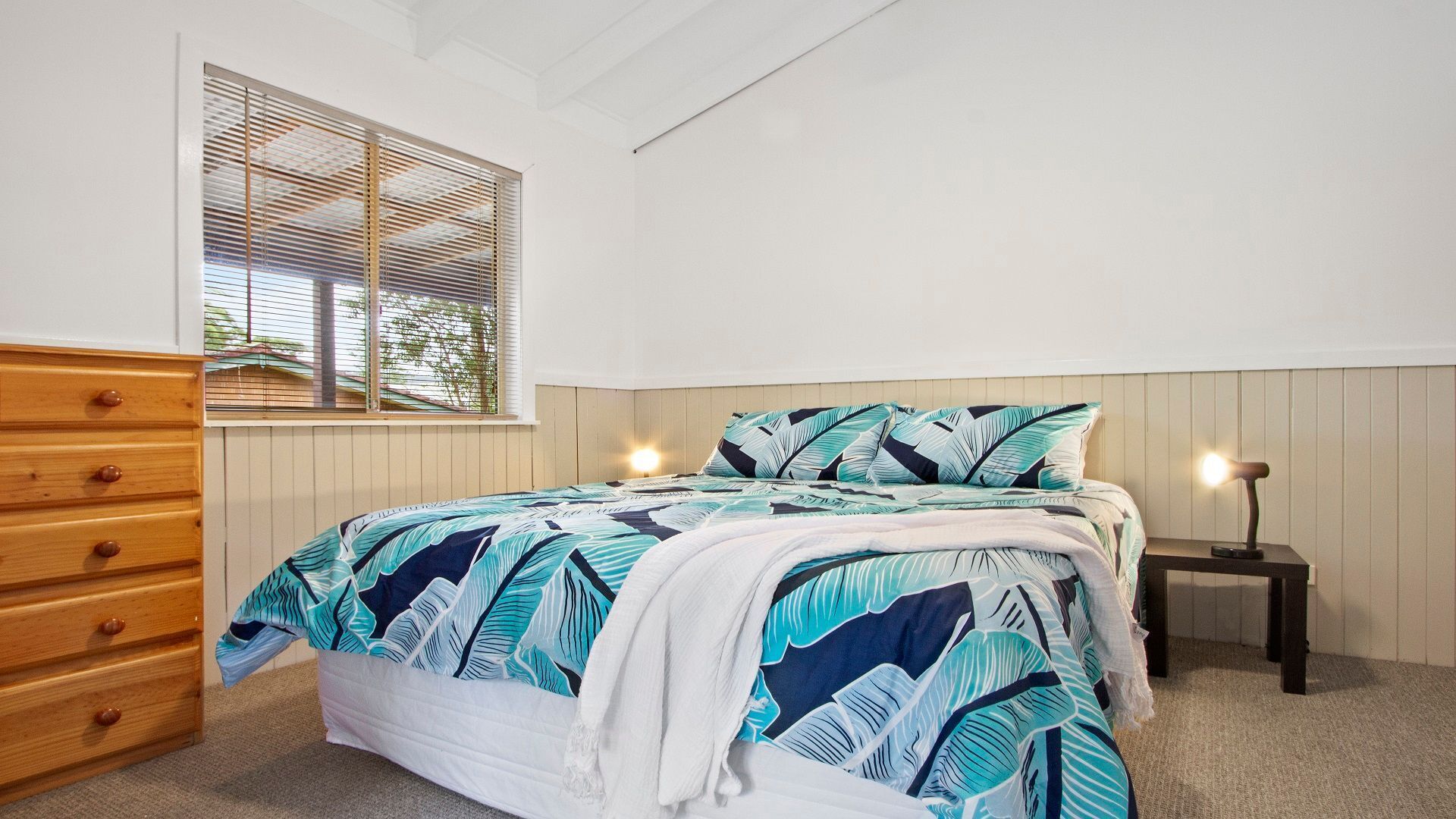 4 bedrooms, iron/ironing board, travel cot, WiFi