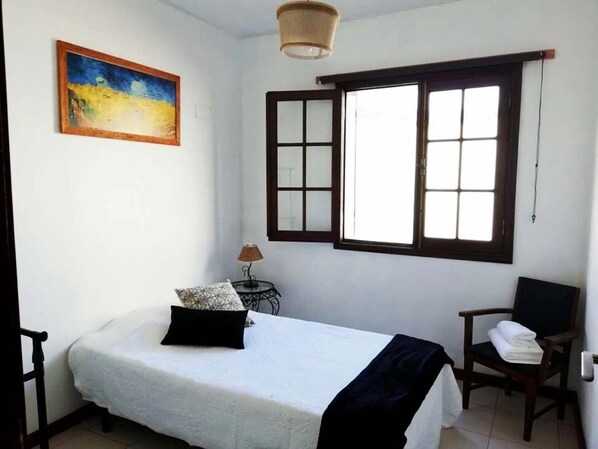 Free cots/infant beds, travel cot, free WiFi, bed sheets