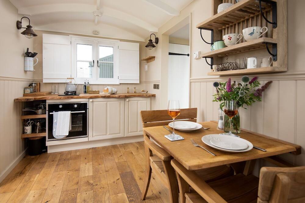Wagtail - A shepherd’s huts with lots of luxuries, brilliant for stargazing