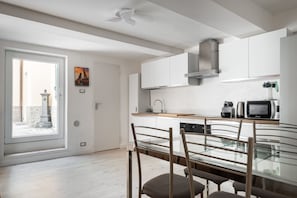 Fridge, microwave, oven, dishwasher