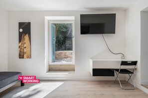 المنشأة من الداخ�ل