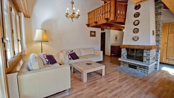 Apartment | Living area