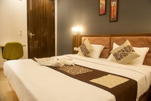 Deluxe Room, Balcony