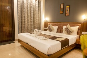 Deluxe Room, Balcony | Iron/ironing board, free WiFi, bed sheets, wheelchair access - Posh Residency (Gurugram)