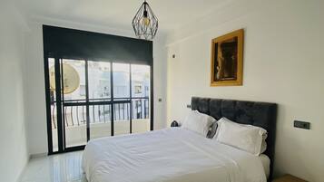 2 bedrooms, iron/ironing board, free WiFi, bed sheets