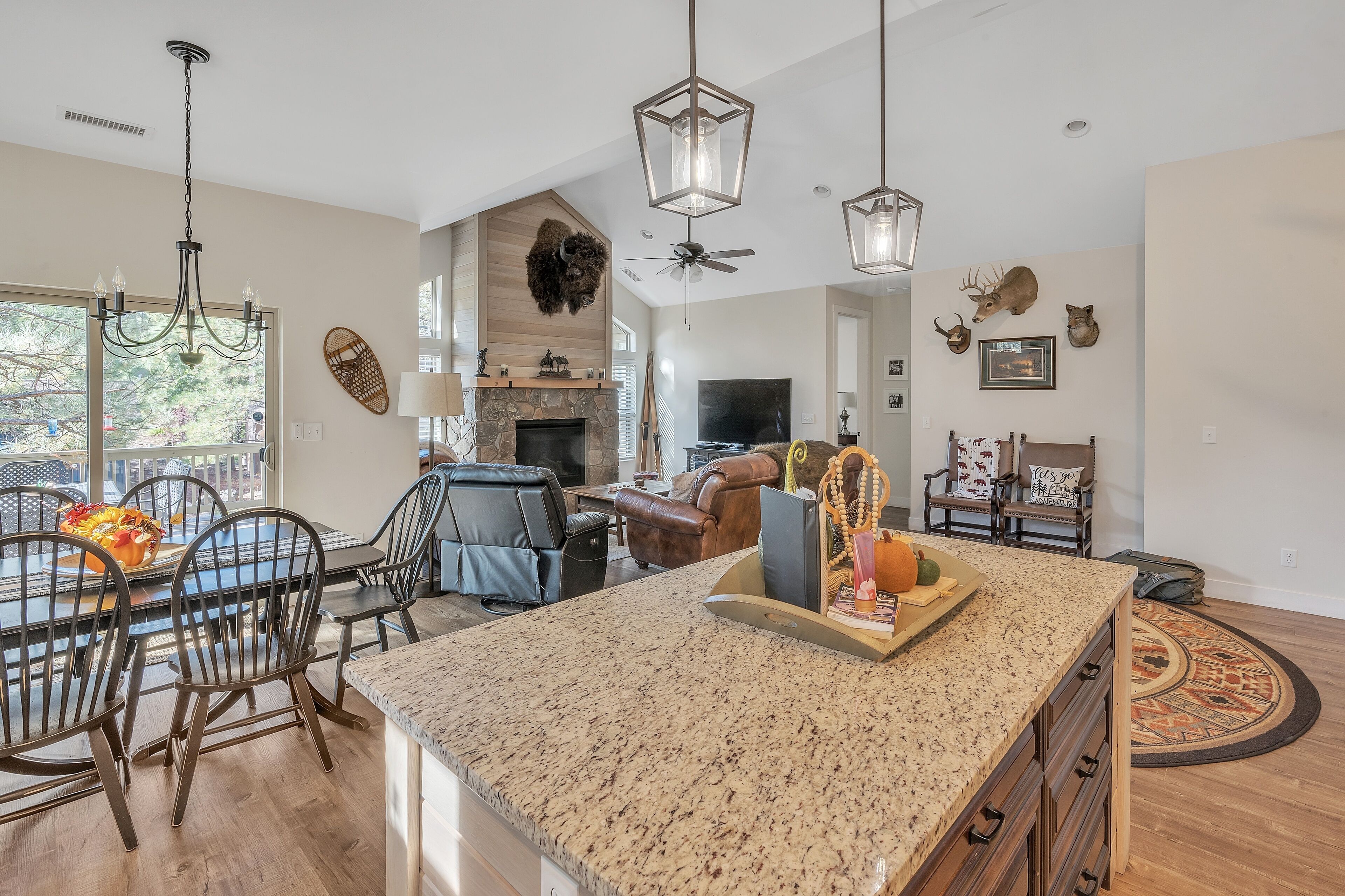 Cabin, 3 phòng ngủ | Bếp riêng | Tủ lạnh, lò nướng, dụng cụ pha cà phê/trà 