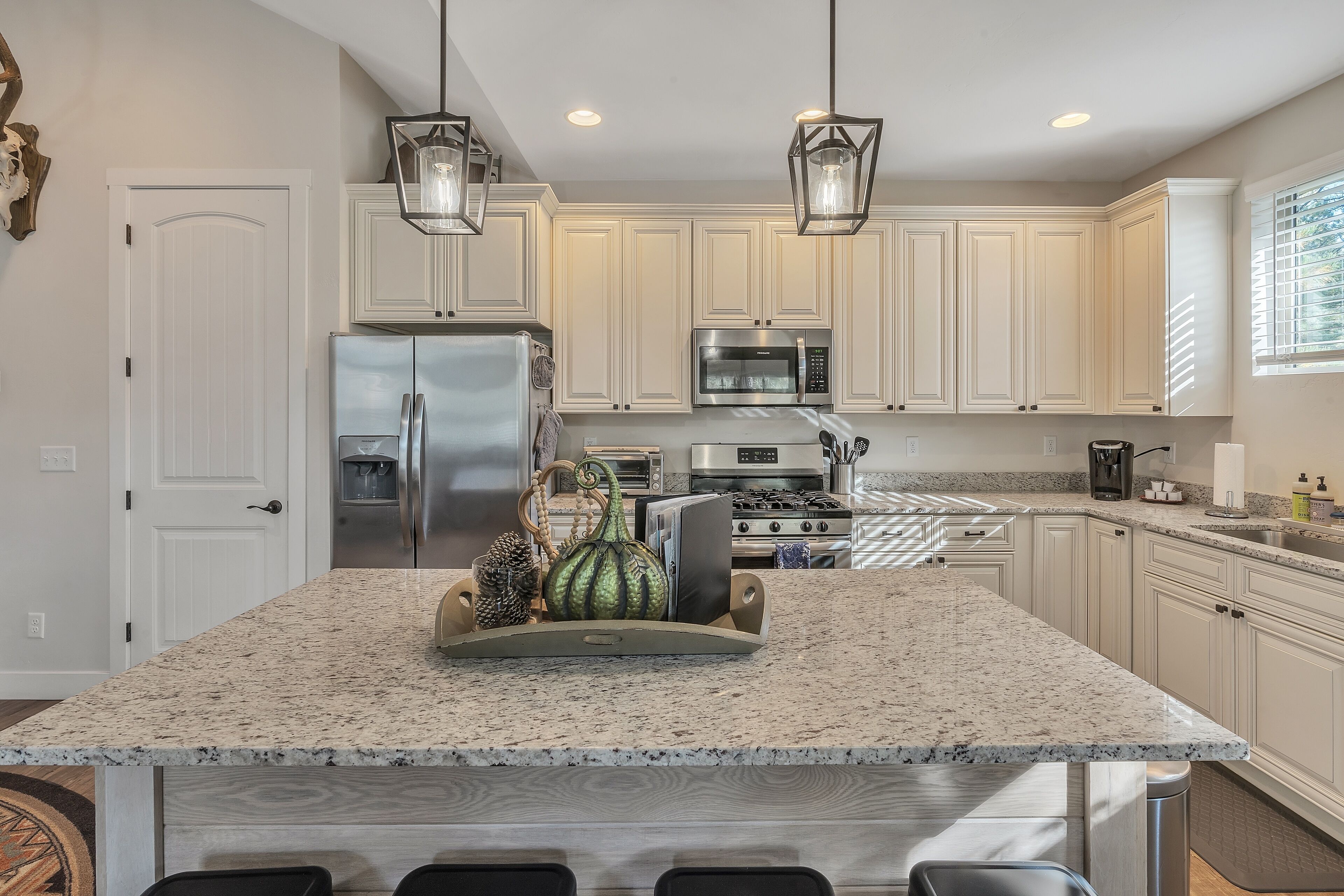 Cabin, 3 phòng ngủ | Bếp riêng | Tủ lạnh, lò nướng, dụng cụ pha cà phê/trà 