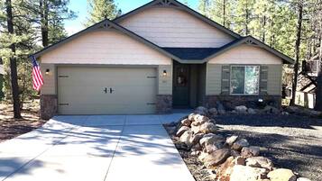 Cabin, 3 Bedrooms | Exterior