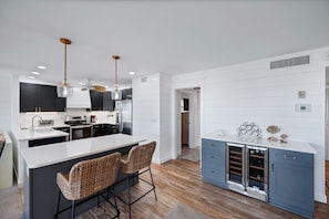 Appart'hôtel, 2 chambres | Cuisine privée | Réfrigérateur, four, grille-pain