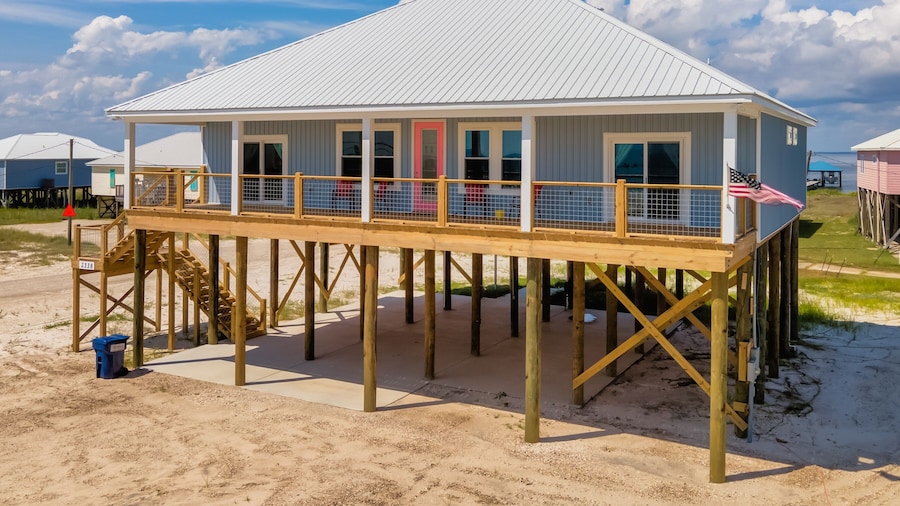 Southern Ties - 2338 Bienville 4 Bedroom Home by RedAwning