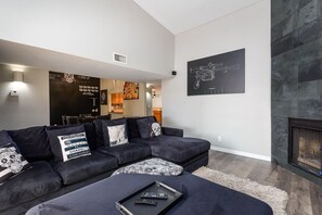 Townhome, 2 Bedrooms | Living area | Smart TV