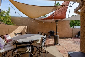 Tempat makan outdoor