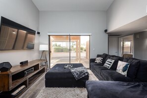 Townhome, 2 Bedrooms | Living area | Smart TV