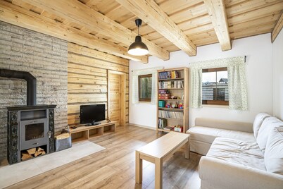 Large apartment in Chalet with pool, mountain view and garden