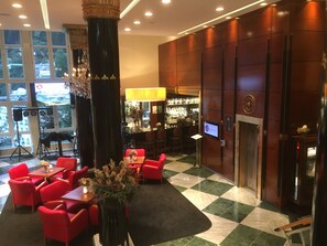 Bar (in der Unterkunft)