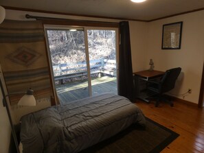 2 間睡房、書桌、免費 Wi-Fi、床單