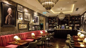 Restaurant - The Selwyn Hotel (Richmond)