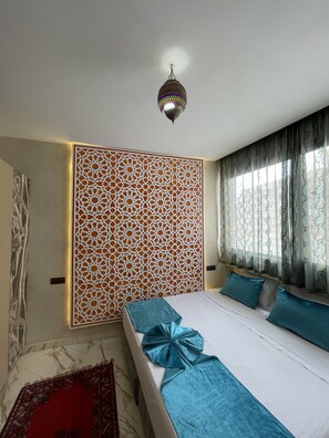 8 habitaciones y wifi gratis