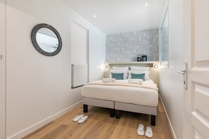 1 bedroom, iron/ironing board, free WiFi, bed sheets - Sweett | Place Dauphine (Paris)