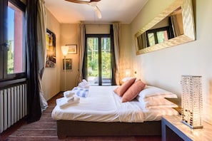 5 chambres, fer et planche à repasser, Wi-Fi, literie fournie